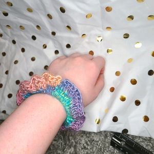 Rainbow ombre scrunchie